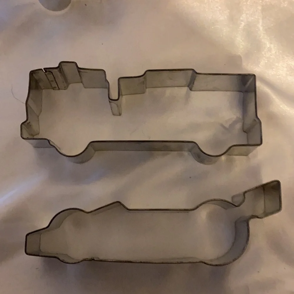 Williams Sonoma cookie cutter set
